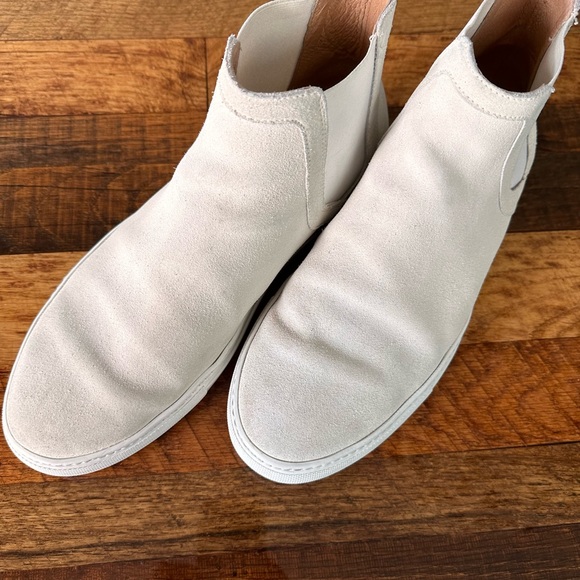 Barney’s New York pull on Chelsea boot in off white suede - Picture 2 of 7